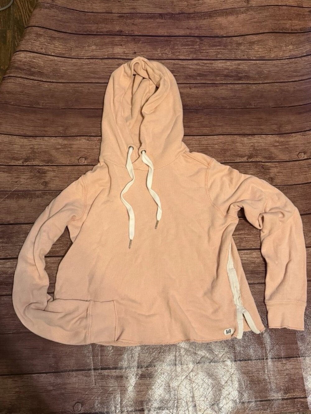 Women’s Abercrombie and Fitch Peach Striped Cropped Hoodie Sweatshirt Medium